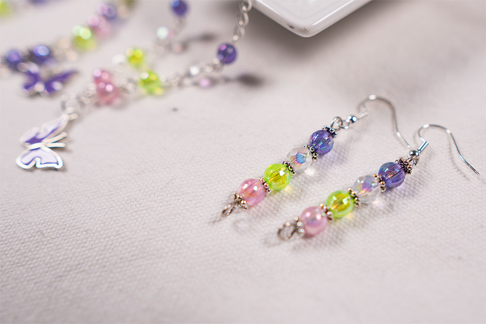 The Ultimate Birthday Party Idea Jewellery Making Fun Living a Real Life